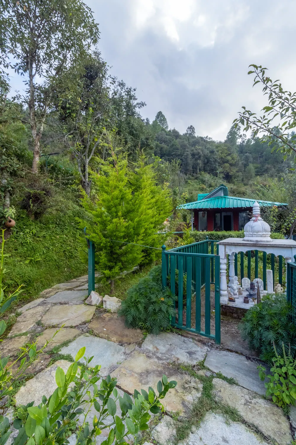 Garden shrine – Joie de Vivre Mukteshwar