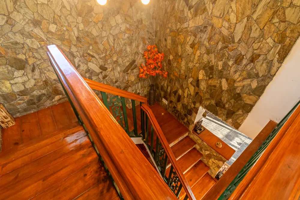 Stone stairwell, Joie de Vivre Mukteshwar